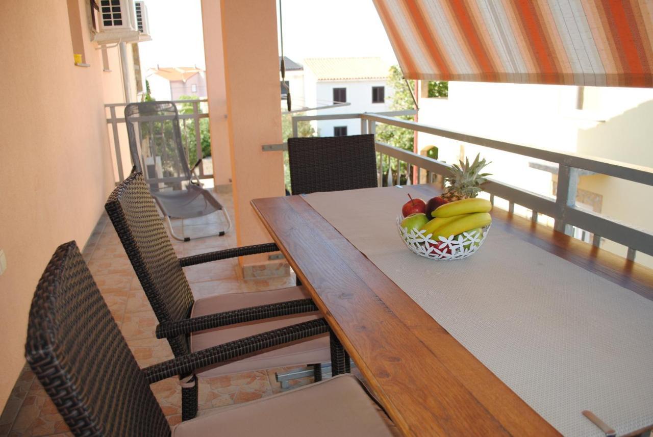 Apartments Vidolma Povljana Luaran gambar