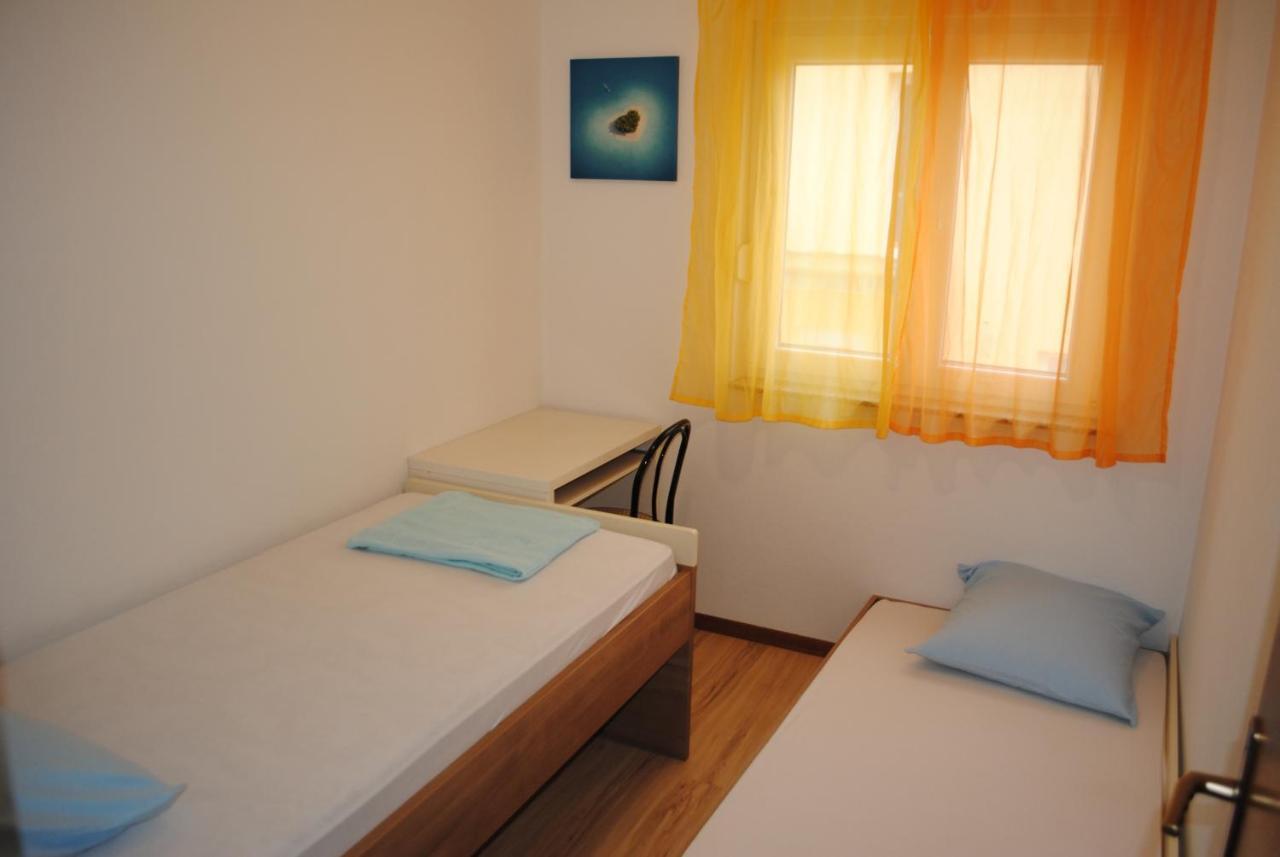 Apartments Vidolma Povljana Luaran gambar