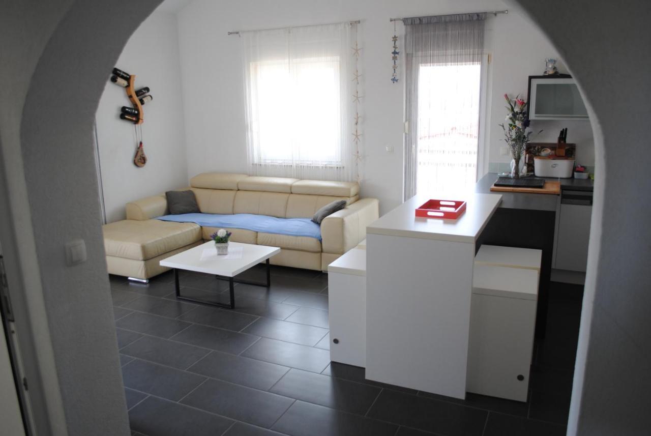 Apartments Vidolma Povljana Luaran gambar