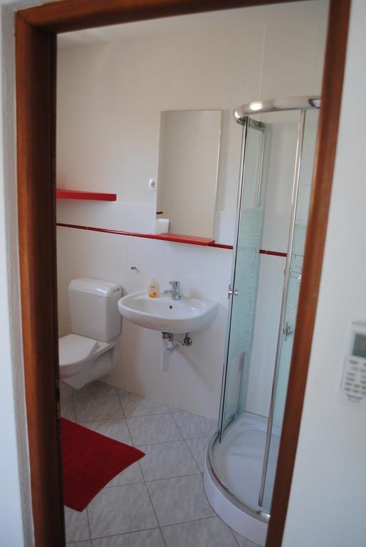Apartments Vidolma Povljana Luaran gambar