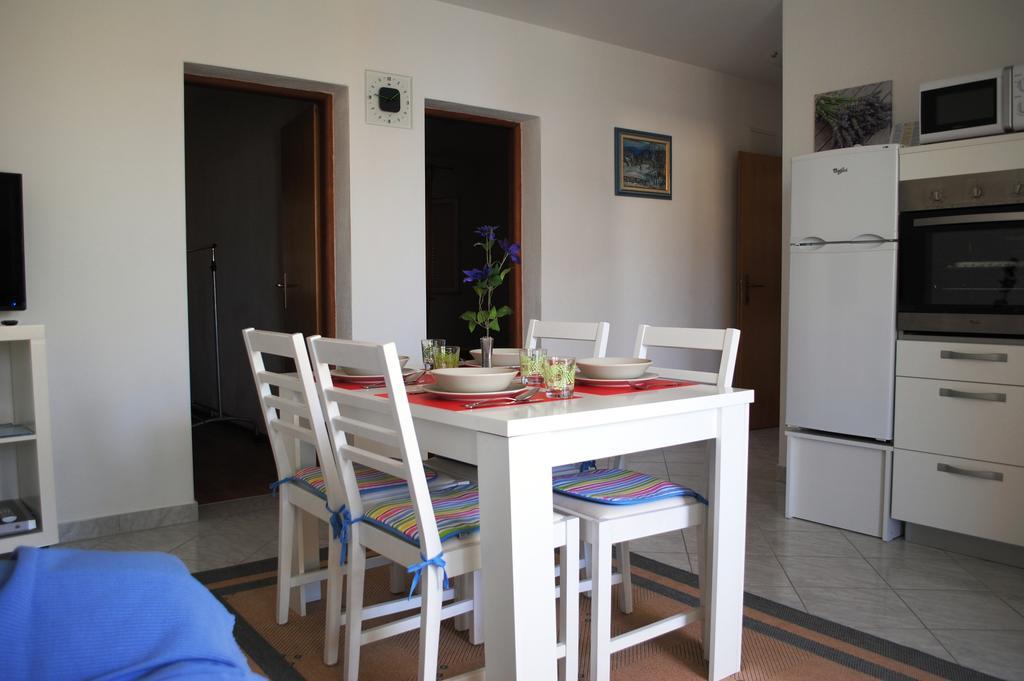 Apartments Vidolma Povljana Luaran gambar